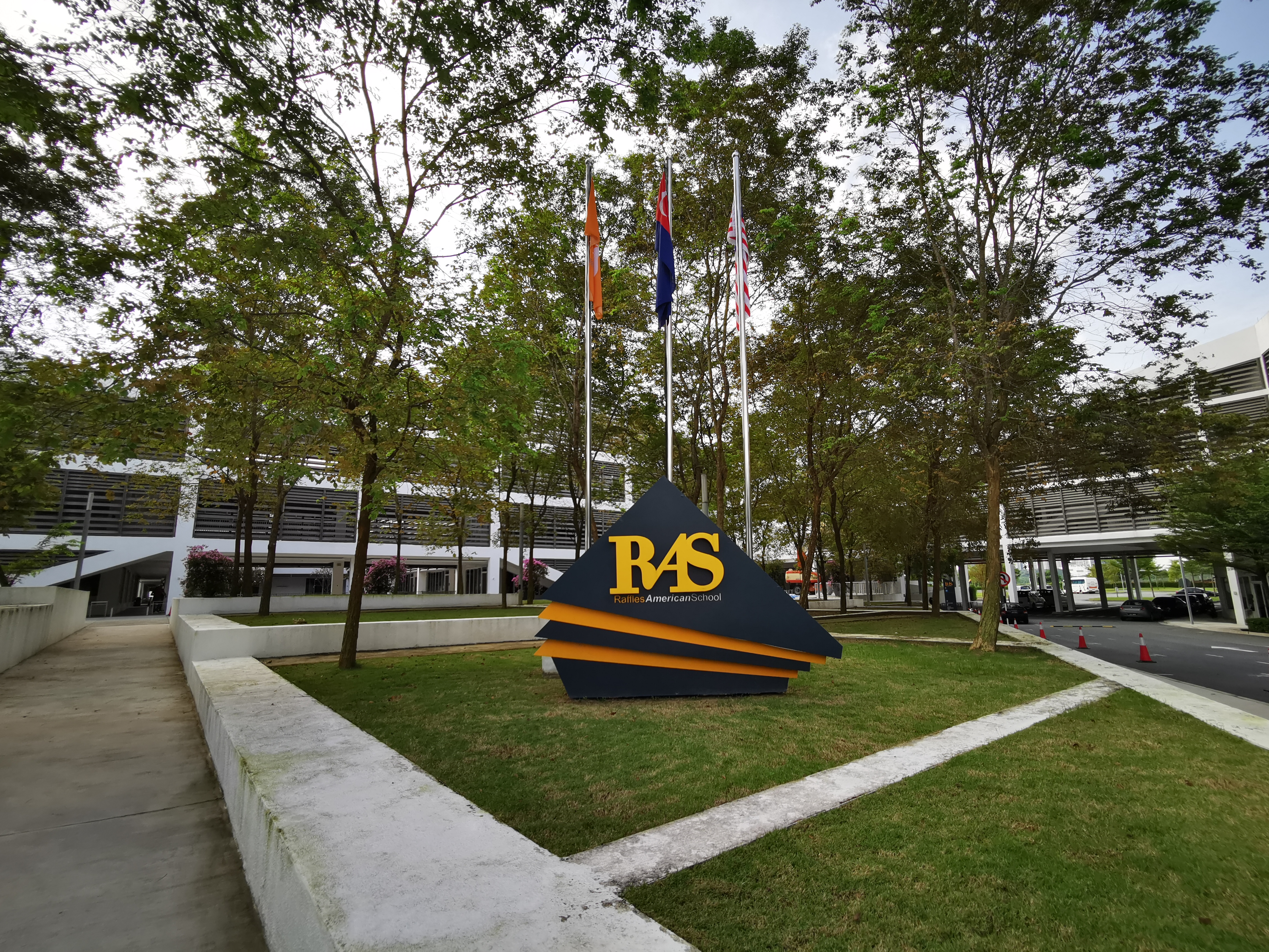 Raffles American School
