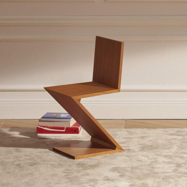 The Zig Zag Chair : A Story of Radical Simplicity and Timeless Vision